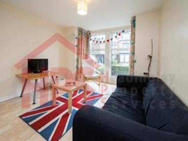 Apartment for rent in Beckett Park, Headingley