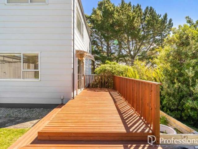 Apartment for sale in Days Bay, Wellington