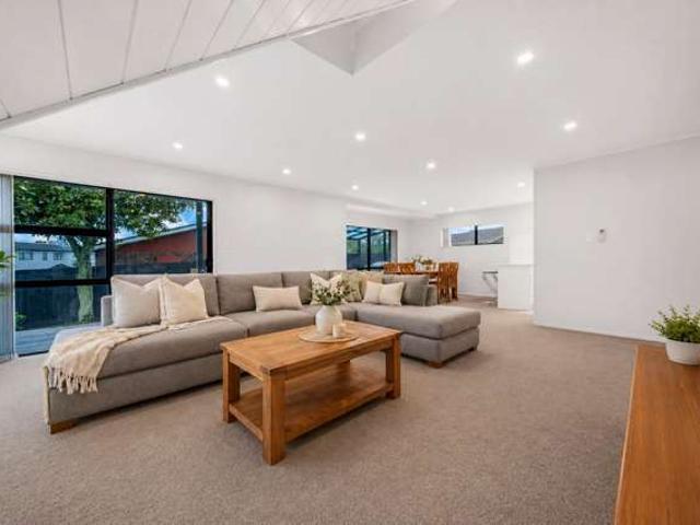 House for sale in New Windsor