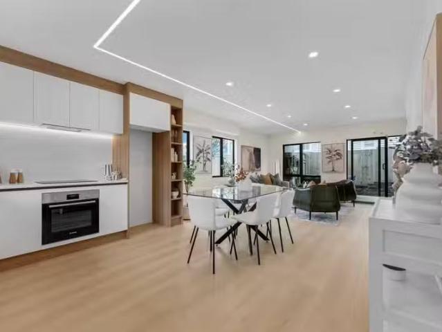 Apartment for sale in New Windsor