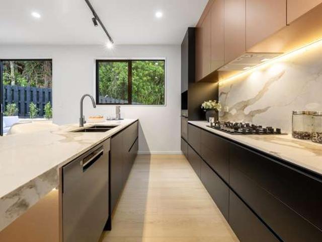 House for sale in Northcross, Upper Harbour