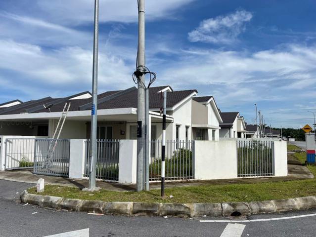 Terraced House for sale in Sendayan Village, Negeri Sembilan