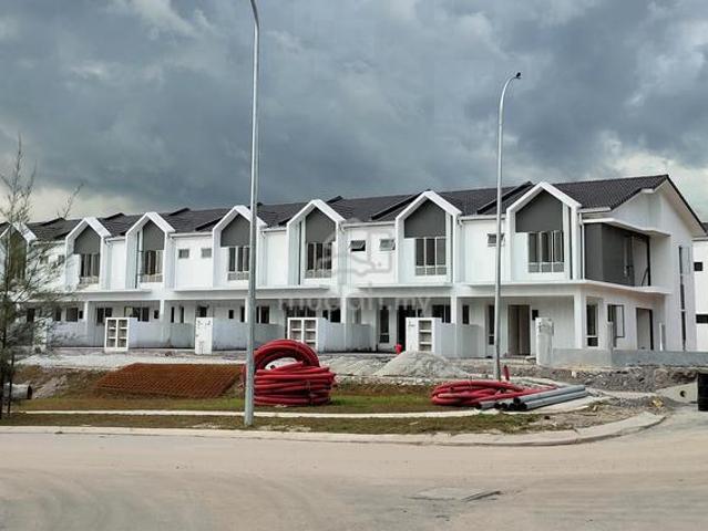 Terraced House for sale in Tanjong Sepat, Selangor