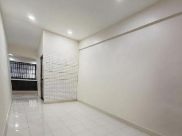 Terraced House for sale in Ulu Tiram, Johor