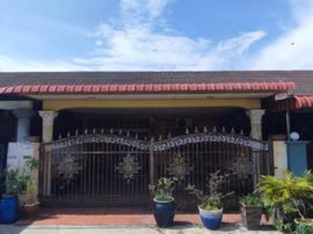 Terraced House for sale in Kuala Selangor, Selangor