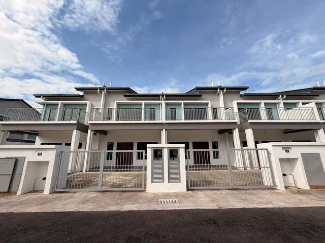 Terraced House for sale in Alam Impian, Selangor
