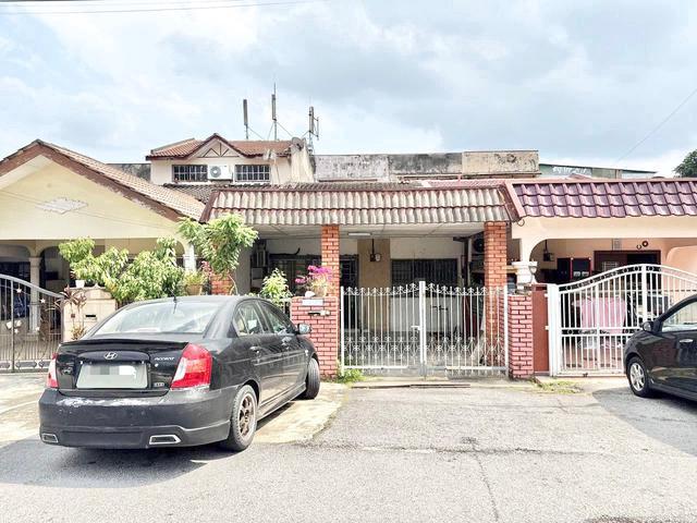 Terraced House for sale in Country Heights Damansara, Kuala Lumpur