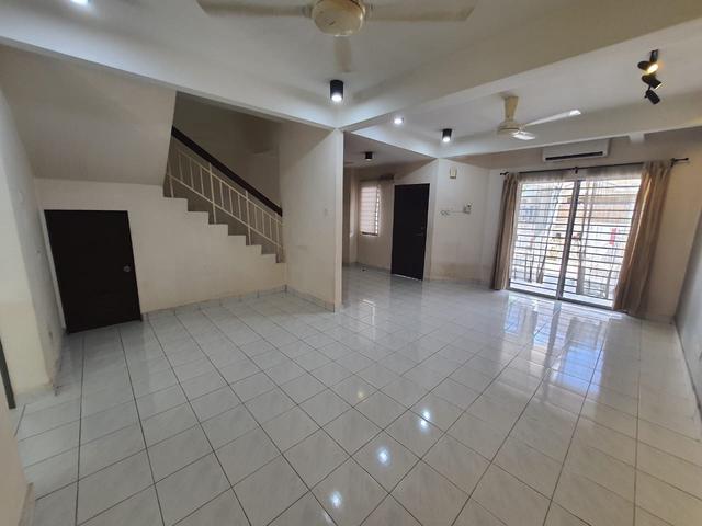 Terraced House for sale in Petaling, Subang Jaya