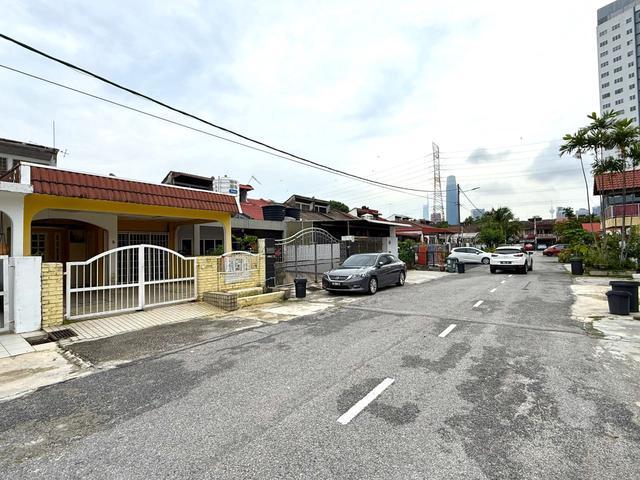 Terraced House for sale in Country Heights Damansara, Kuala Lumpur