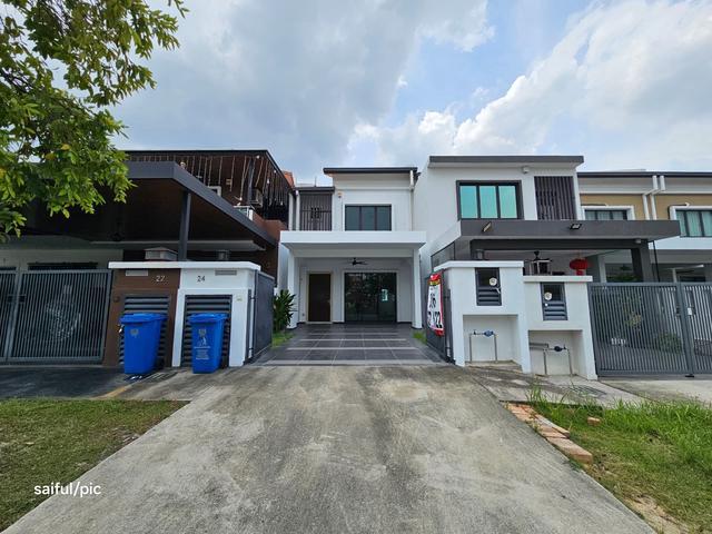 Terraced House for sale in Alam Impian, Selangor