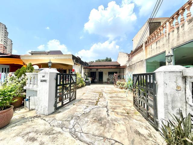 Terraced House for sale in Country Heights Damansara, Kuala Lumpur