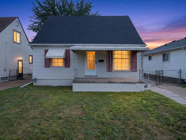House for sale in Warren, Macomb County
