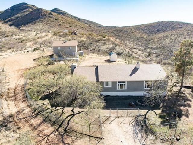 House for sale in Vail, Arizona