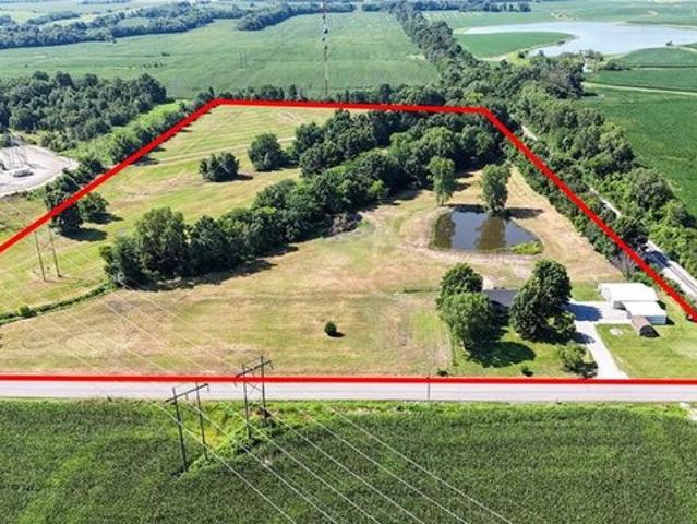 House for sale in Harrisonville, Missouri