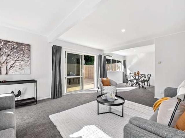 Apartment for sale in Days Bay, Wellington