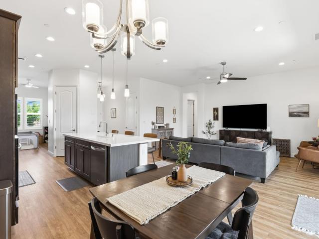 House for sale in Kingsburg, California