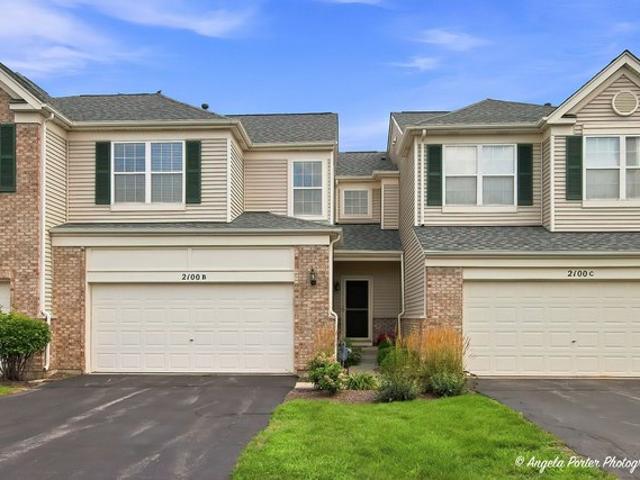 Townhouse for sale in Wauconda, Illinois