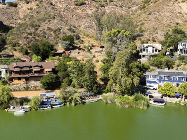 Land for sale in Agoura Hills, California