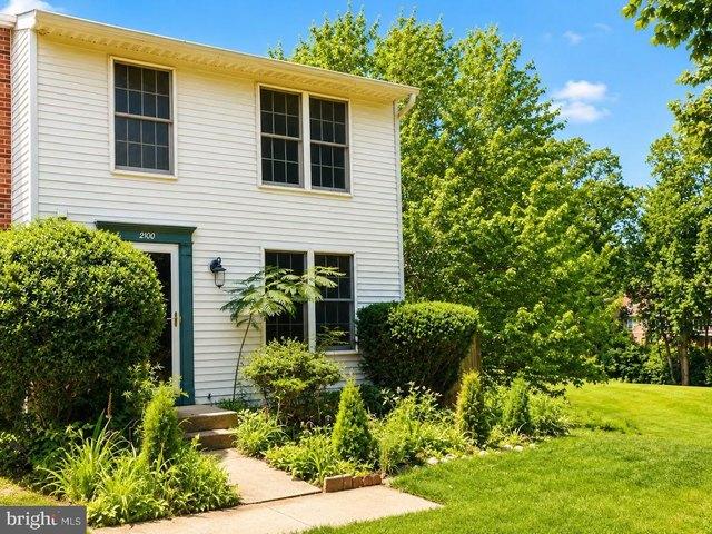 Townhouse for sale in Virginia