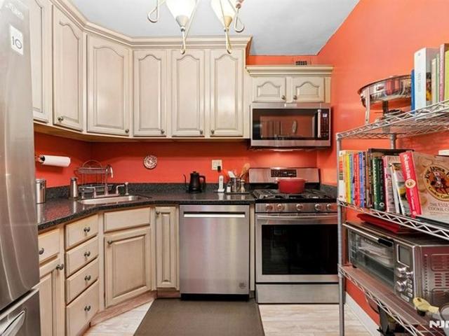 House for rent in Fort Lee, New Jersey