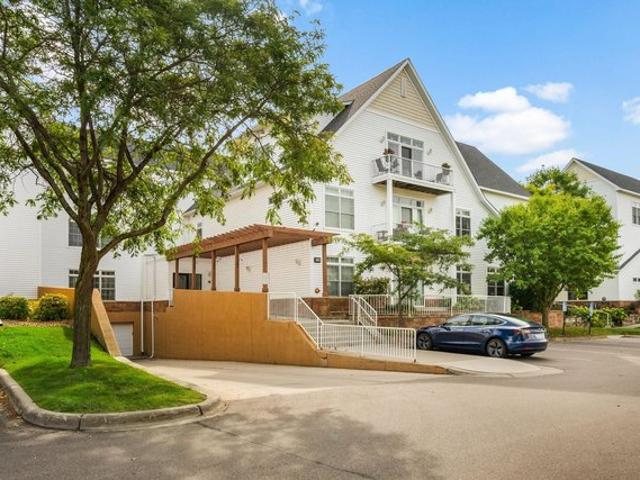 Condo for sale in Hennepin, Minnesota