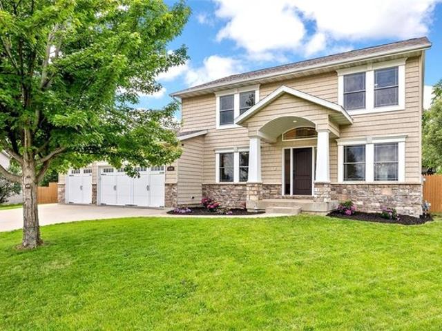 House for sale in Linn, Iowa