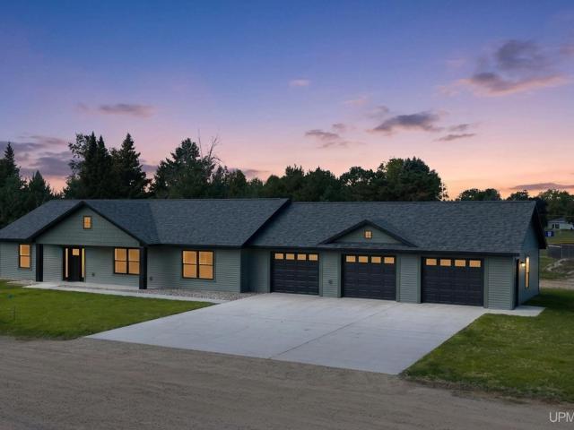 House for sale in Escanaba, Delta County