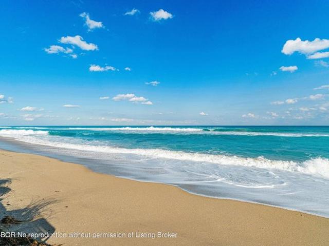 Condo for sale in Palm Beach, Florida