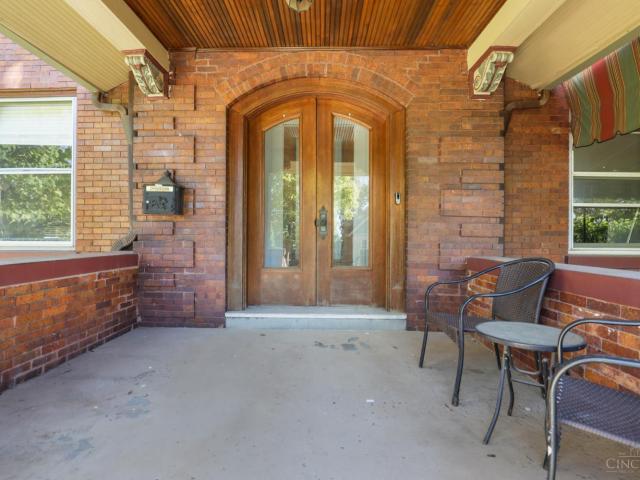 House for sale in Walnut Hills, Roselawn