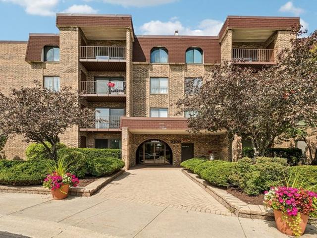 Condo for sale in Northbrook, Illinois