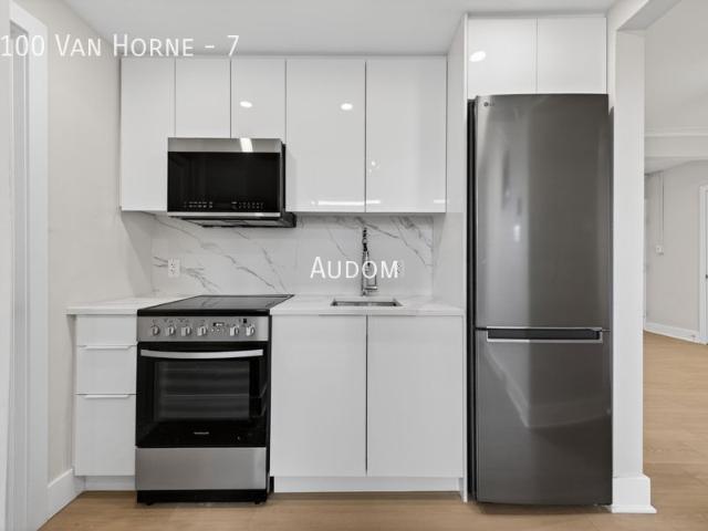 Apartment for rent in St. Leonard's, Quebec