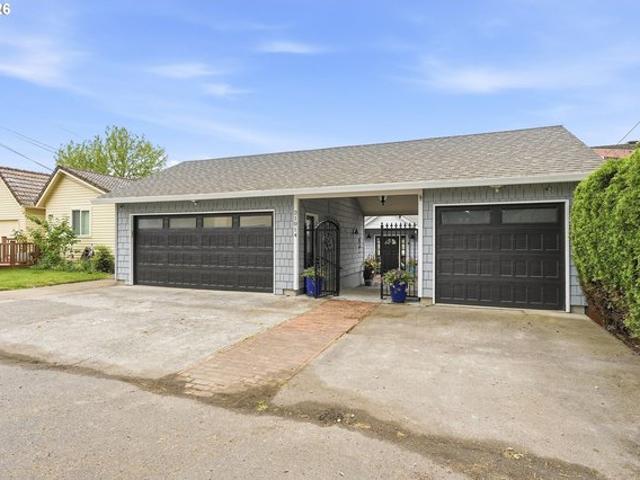 House for sale in Oregonia