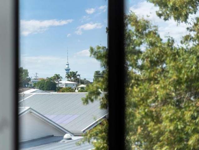 Apartment for sale in Wairau Valley