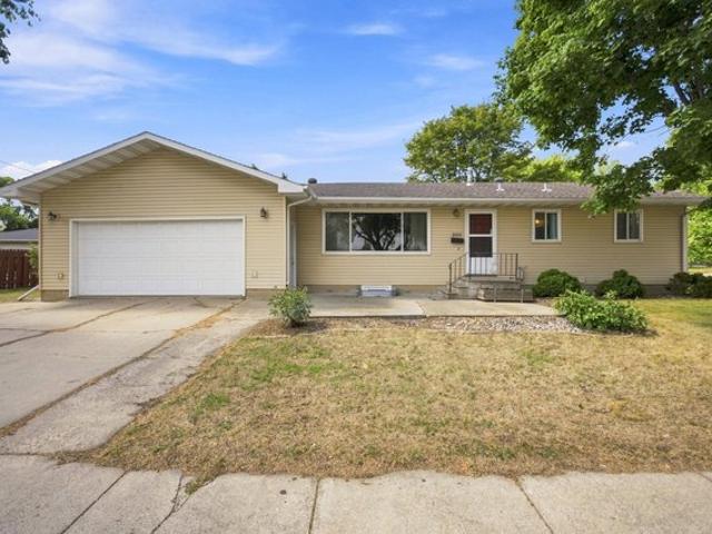 House for sale in Moorhead, Minnesota