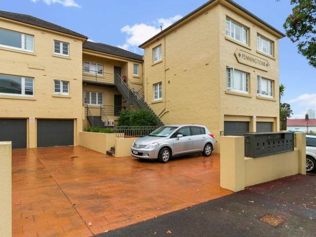 Apartment for rent in Three Lamps, Auckland