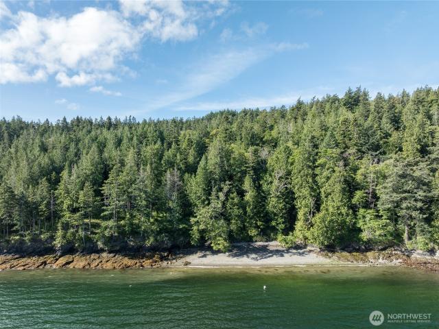 House for sale in Eastsound, Washington