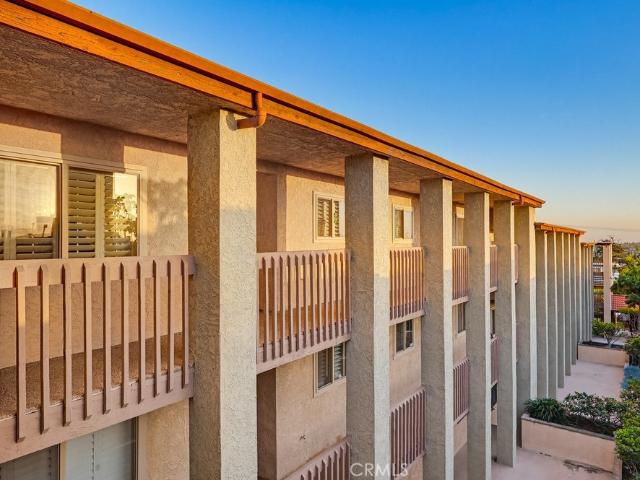 Condo for sale in Signal Hill, California