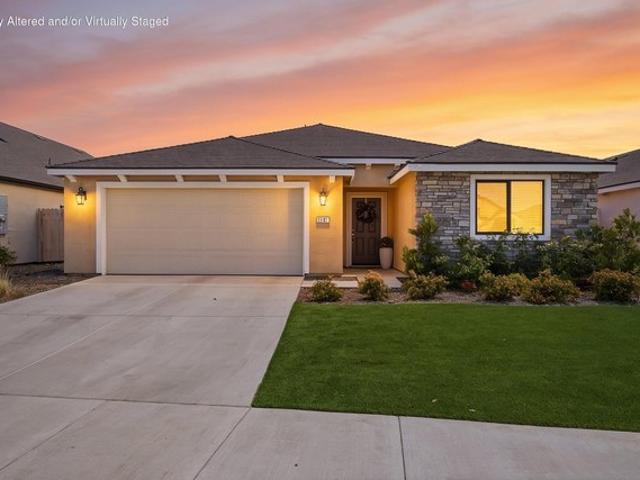 House for sale in Visalia, Tulare County