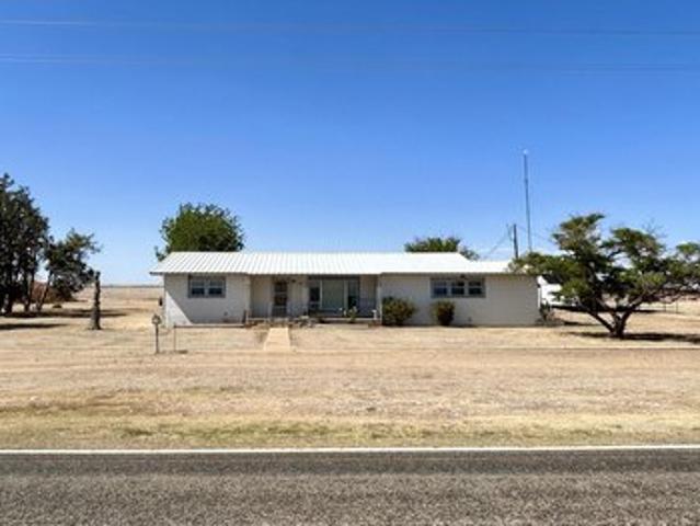 House for sale in Floyd, Texas