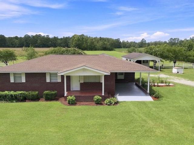 House for sale in Nichols, South Carolina