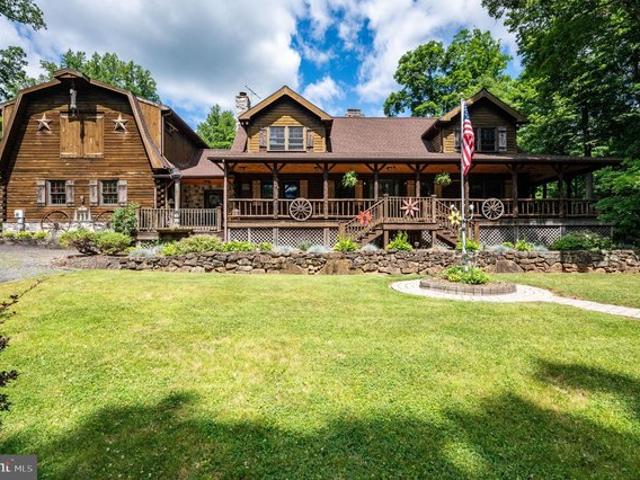 House for sale in Stevens, Pennsylvania