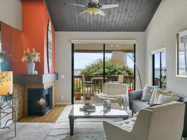 Condo for sale in Alameda, California