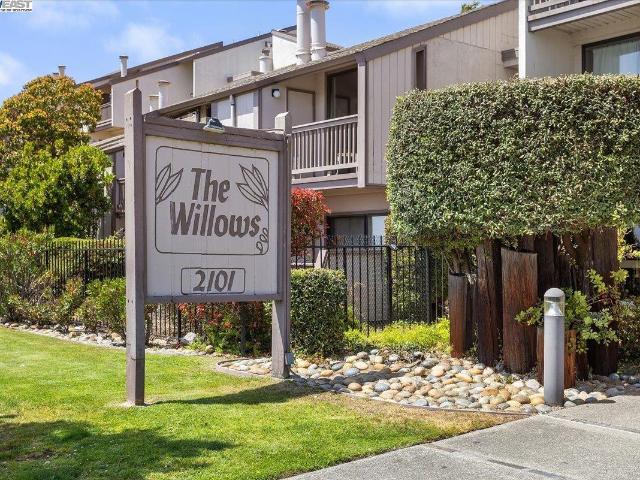 Condo for sale in Alameda