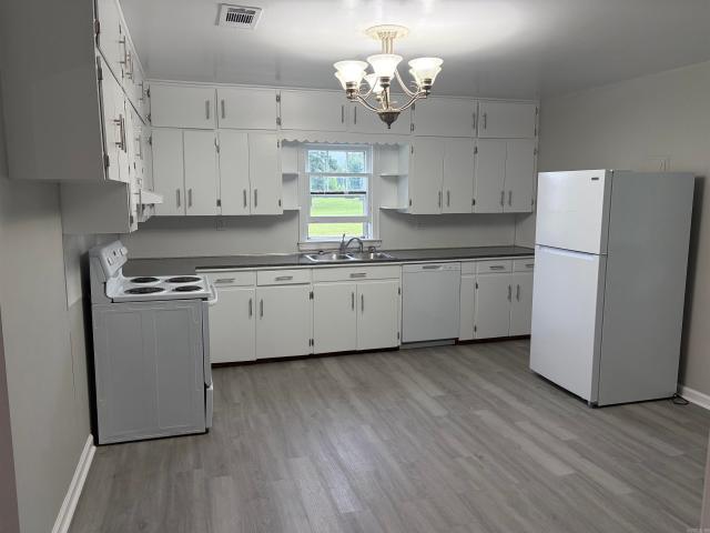 House for sale in Ark