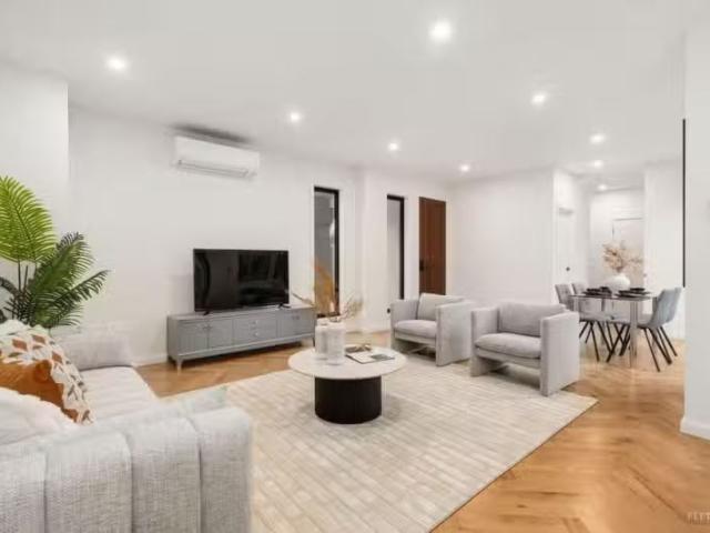 House for rent in Surrey Hills
