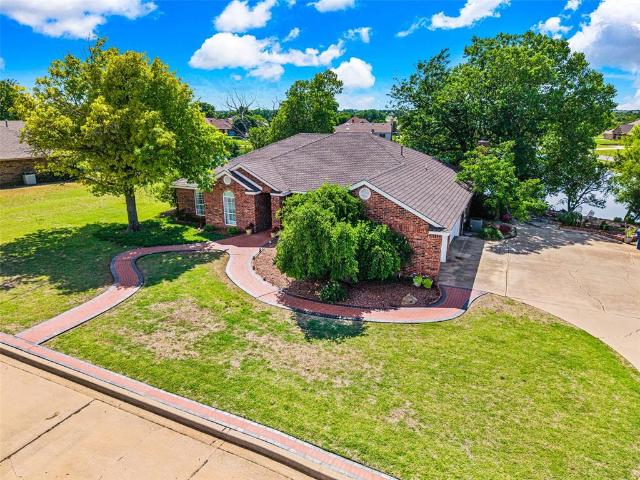 House for sale in Chickasha, Oklahoma