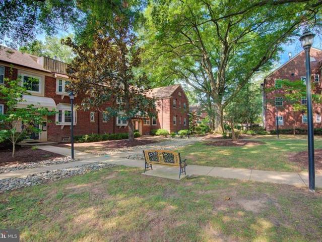 Condo for sale in Virginia