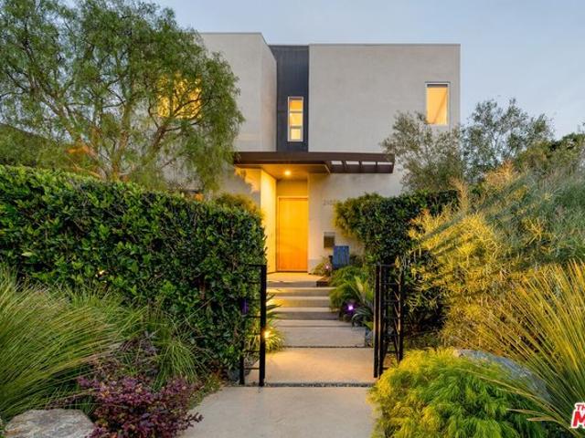 House for sale in Santa Monica, California