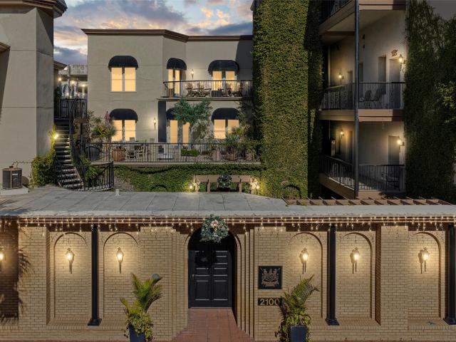 Condo for sale in Galveston, Texas