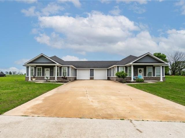 House for sale in Ark